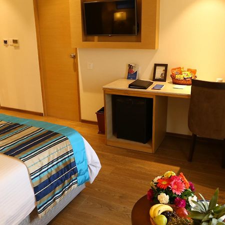 Sarovar Portico Rivera Ahmedabad Exteriör bild