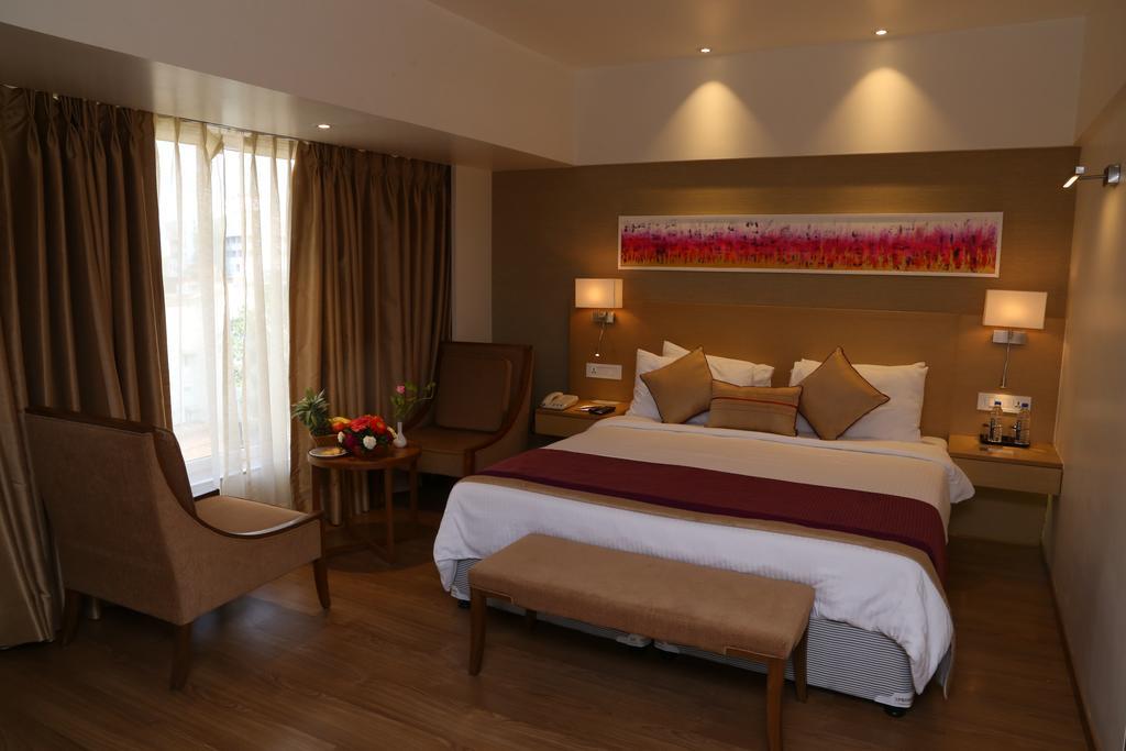 Sarovar Portico Rivera Ahmedabad Exteriör bild